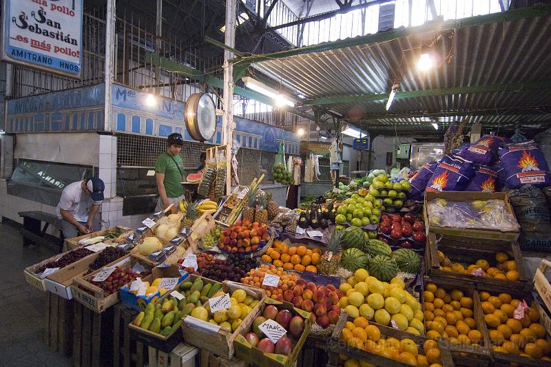 20071201_164050  D2X 4200x2400.jpg - San Telmo Market, Buenos Aires, Argentina